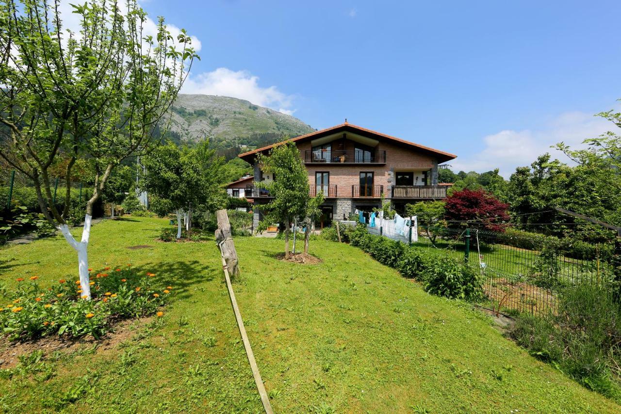 Rural House,1055826220:JPEG